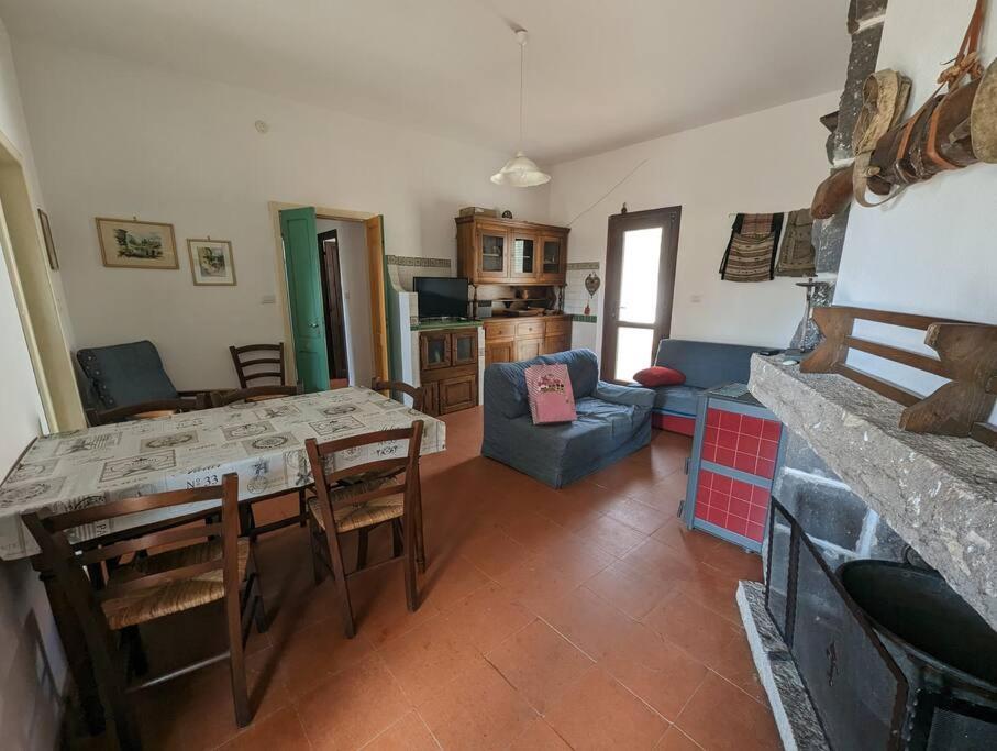 Cottage Familiare Sant'Agostino Abbasanta Exterior foto